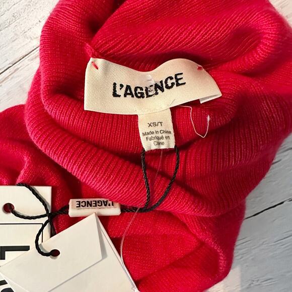 L’AGENCE Flora Turtleneck Top in Lava Red & Gold Size XS - Picture 3 of 9
